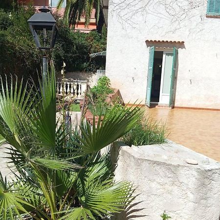 Studio De 14M2 Dans Une Maison Cagnes-sur-Mer Exterior photo